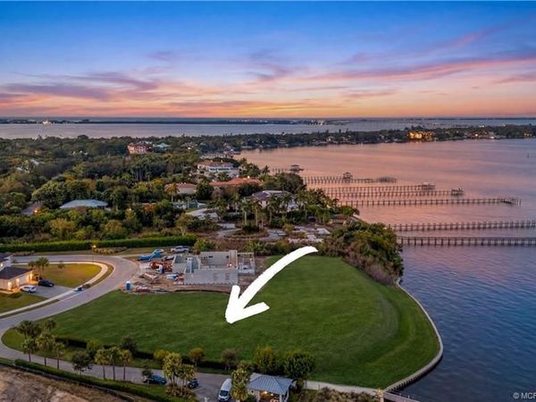 1311 NE Langford Lane, Jensen Beach, FL 34957