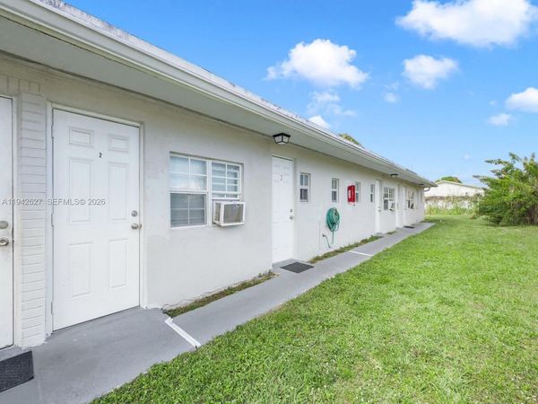 4017 SW 24th St, West Park, FL 33023
