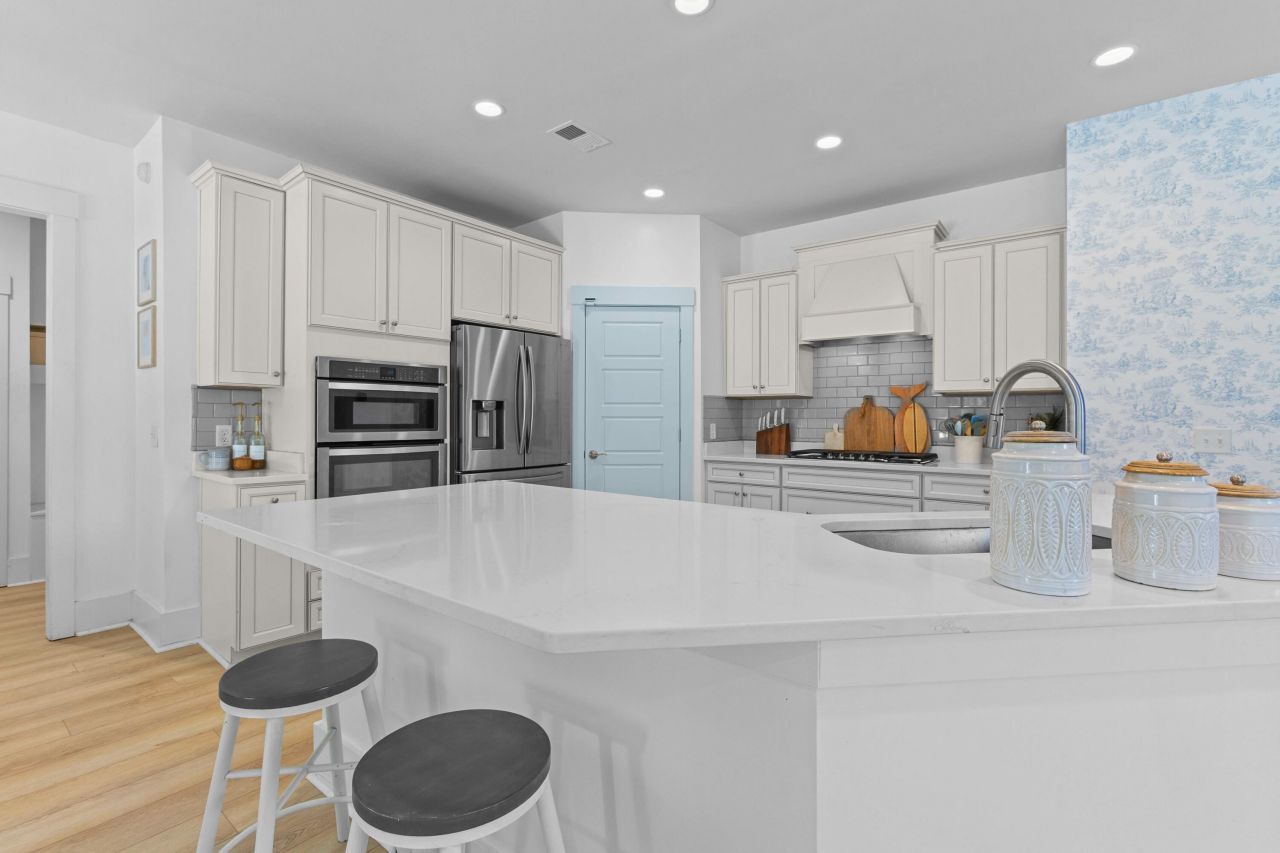 2887 Stonestown Drive Photo 11