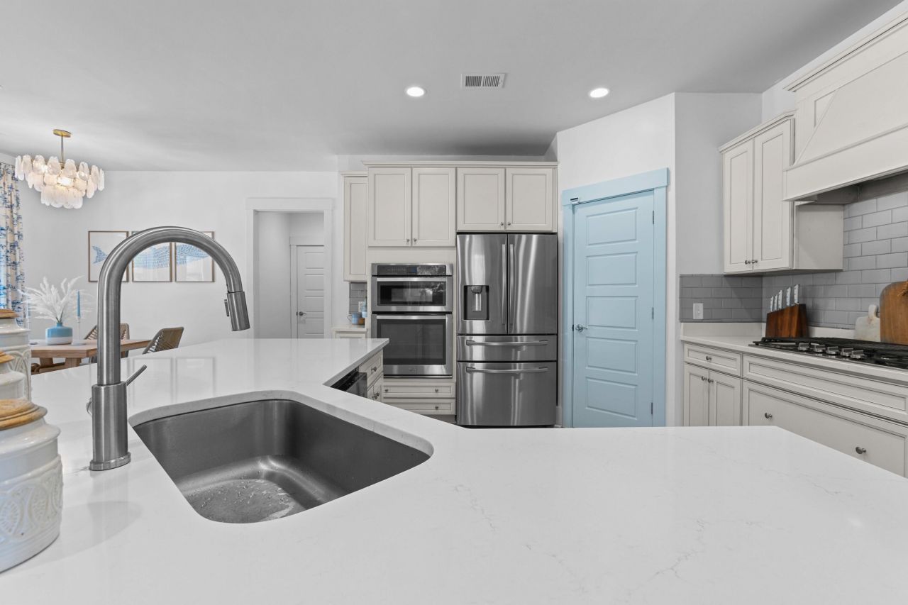 2887 Stonestown Drive Photo 13