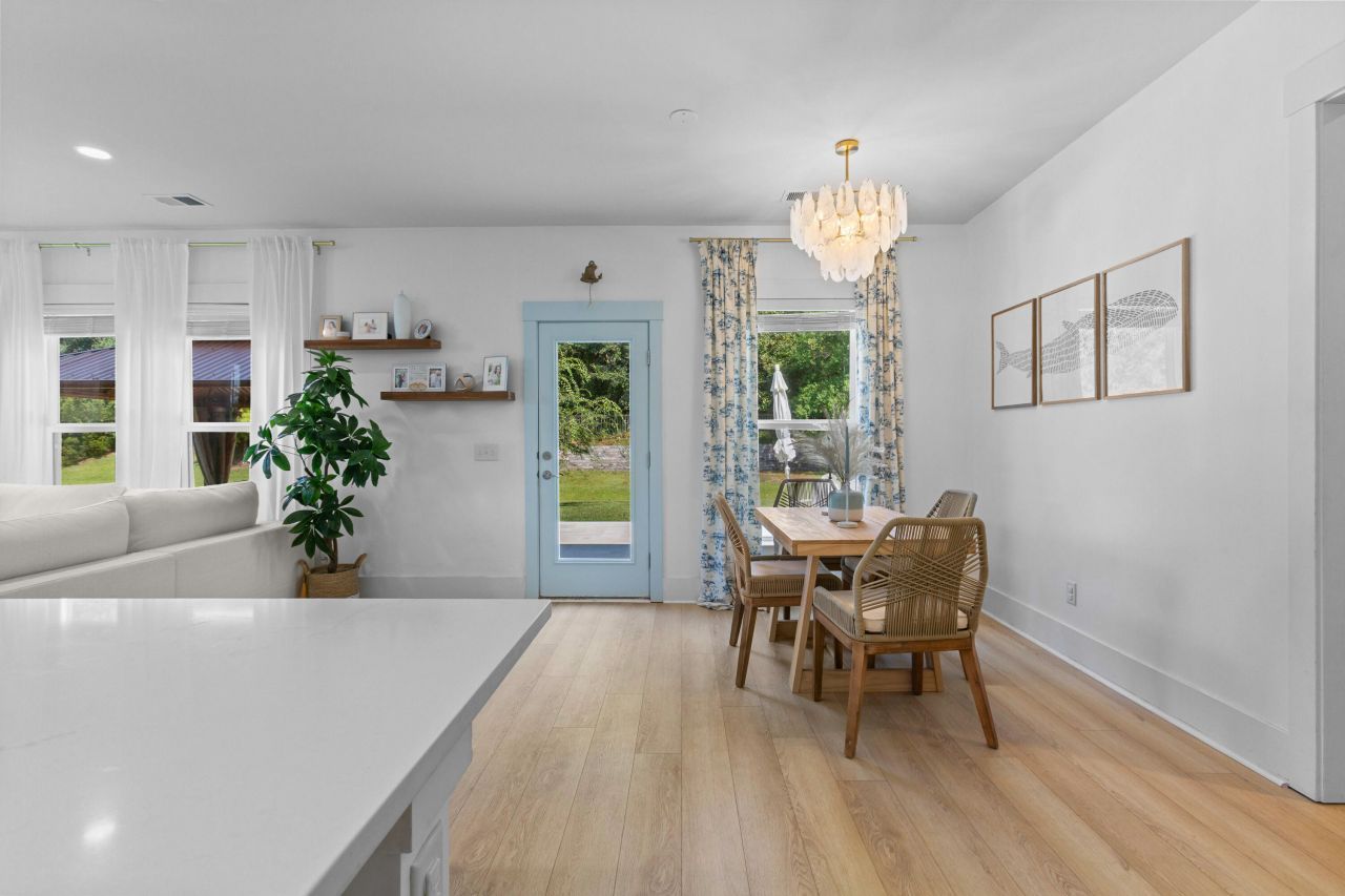 2887 Stonestown Drive Photo 14