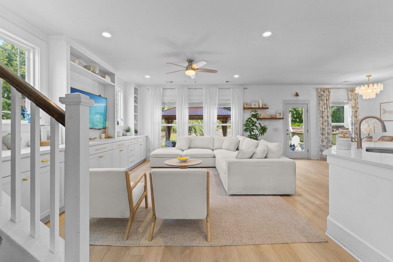 2887 Stonestown Drive Photo 18