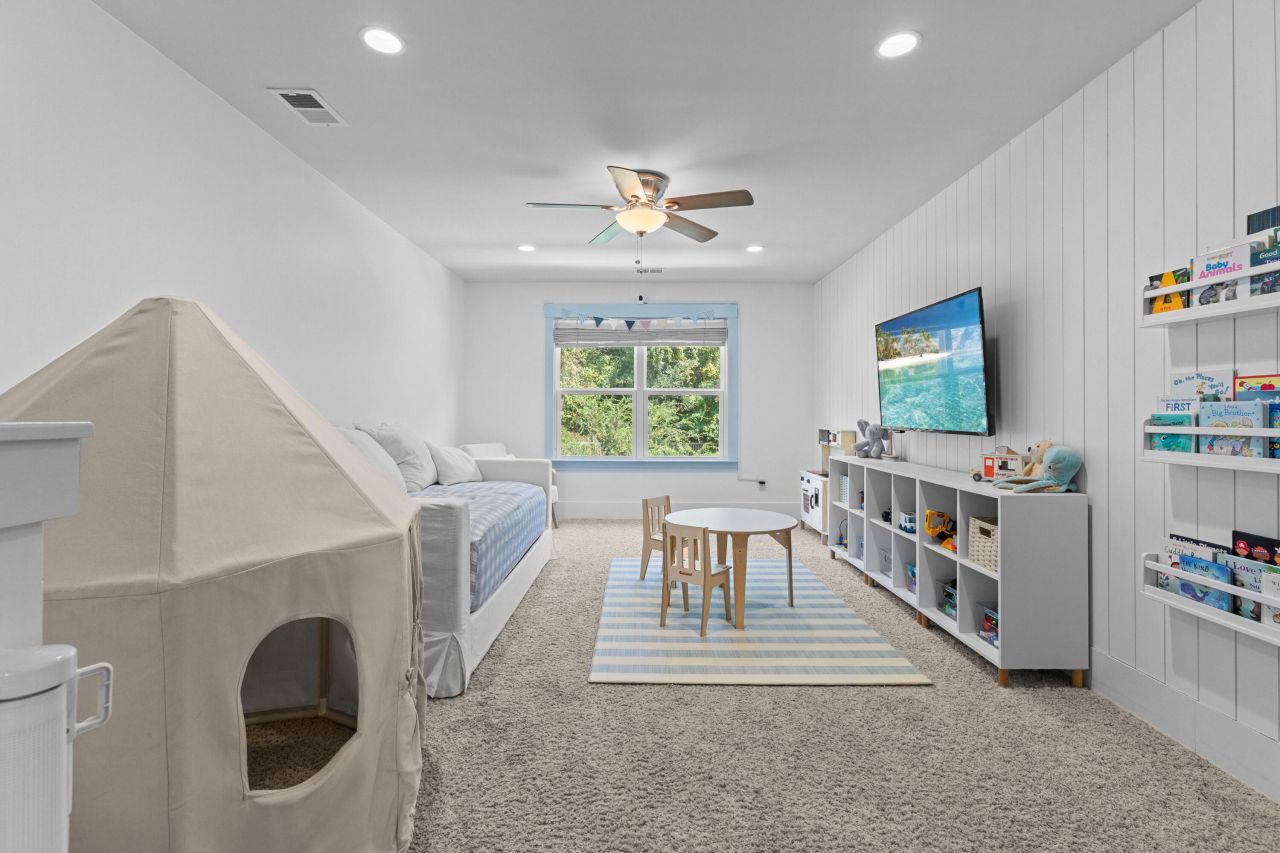 2887 Stonestown Drive Photo 22