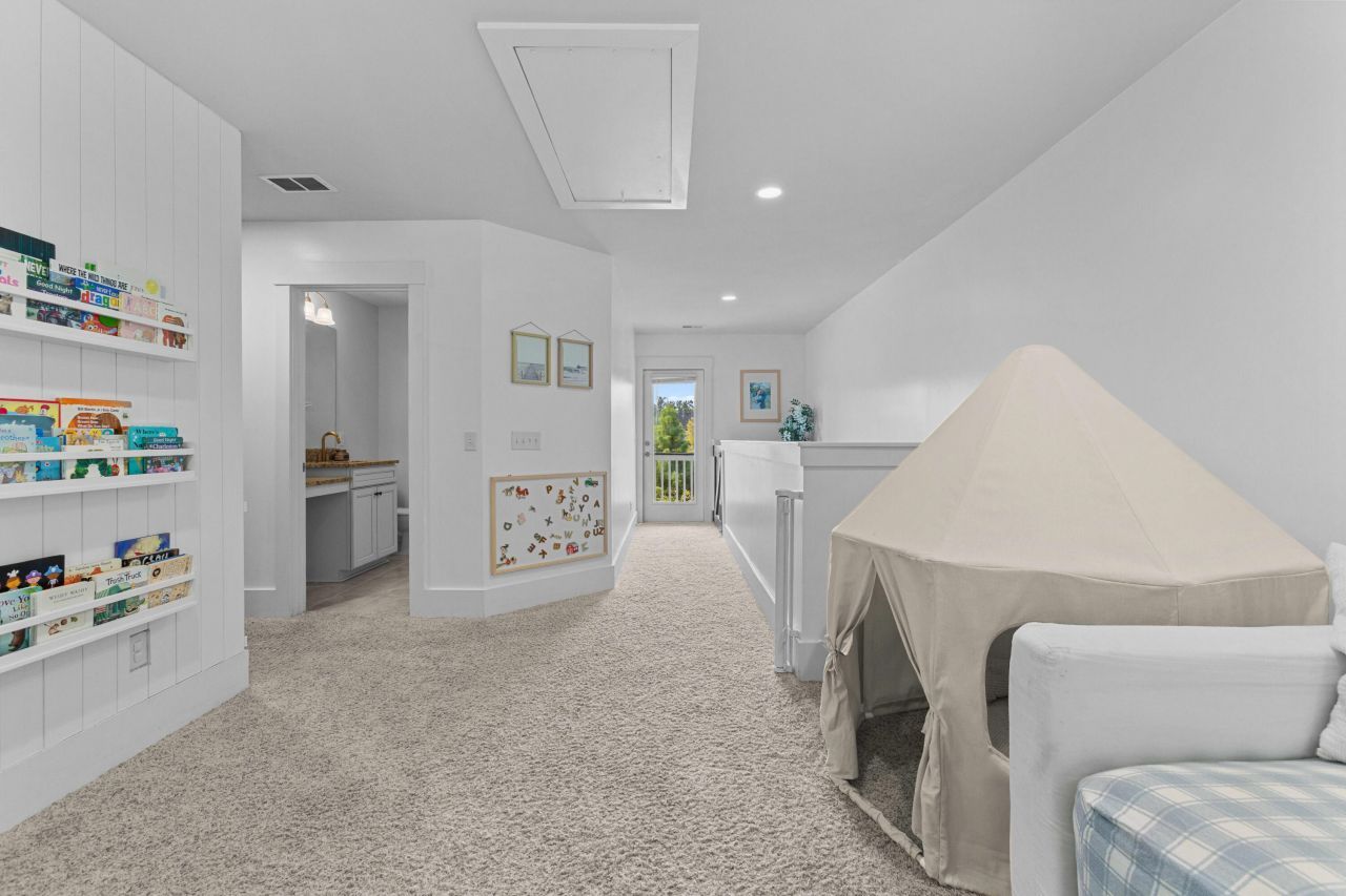 2887 Stonestown Drive Photo 23