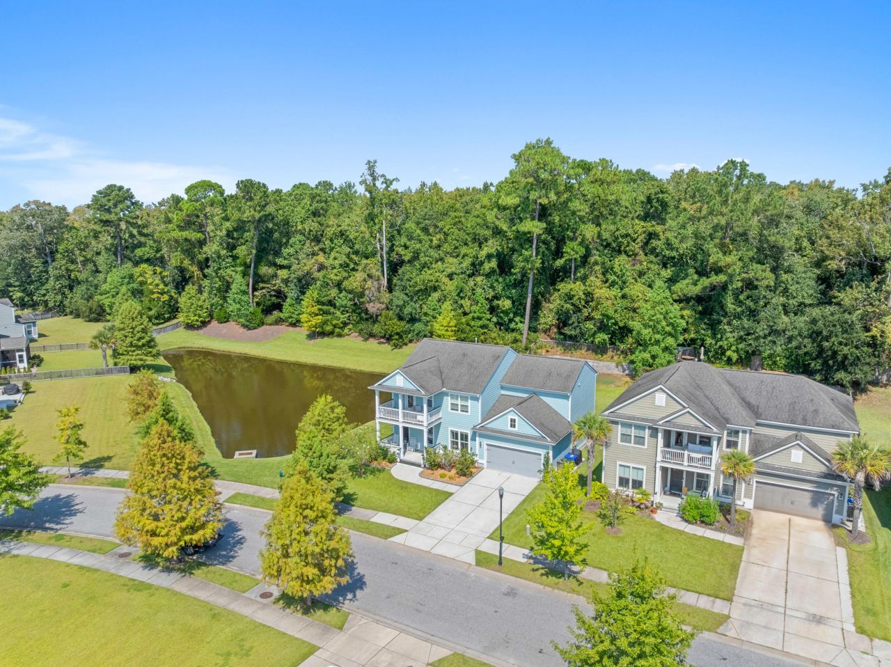 2887 Stonestown Drive Photo 3