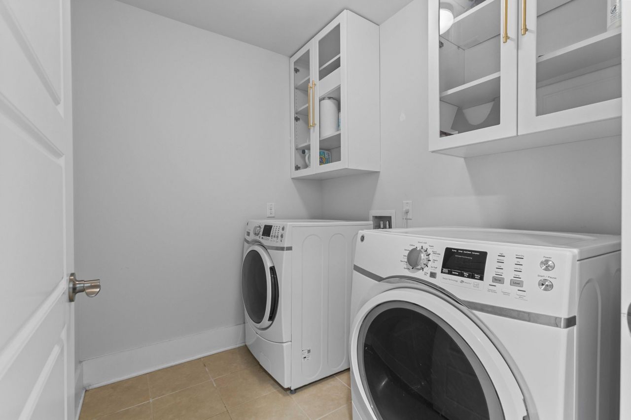 2887 Stonestown Drive Photo 31