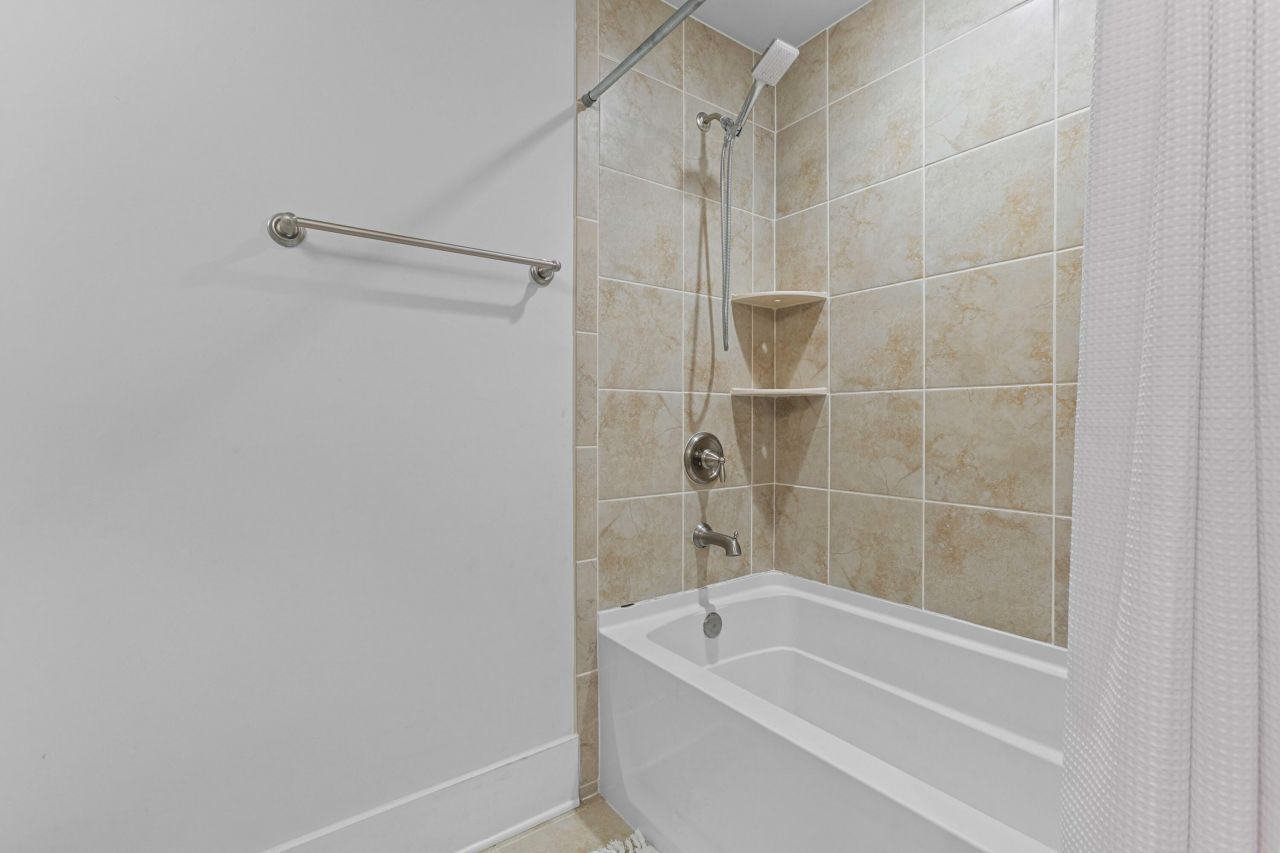 2887 Stonestown Drive Photo 33