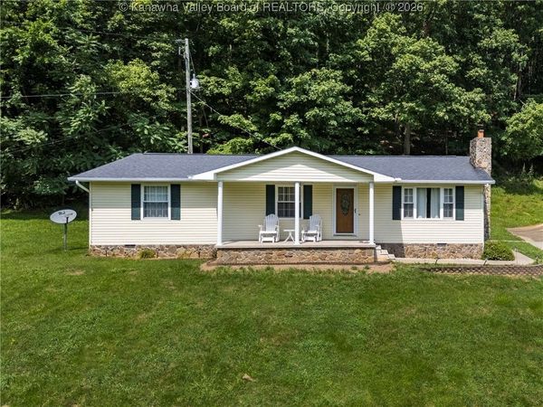 2316 Falcon Drive, Charleston, WV 25387