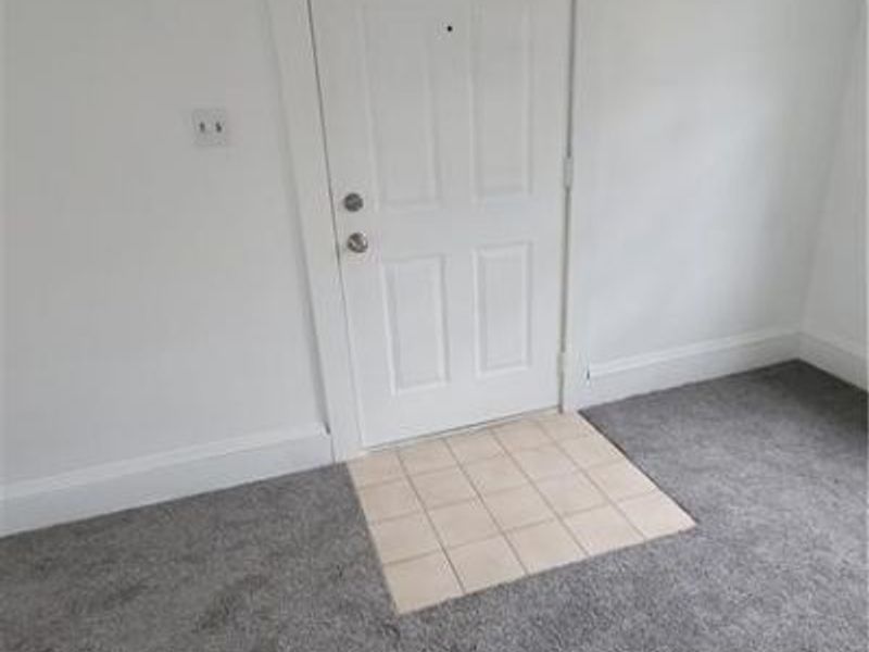 378 Cypress Avenue, Akron, OH 44301 Photo 3