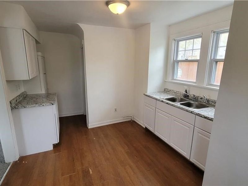 378 Cypress Avenue, Akron, OH 44301 Photo 9