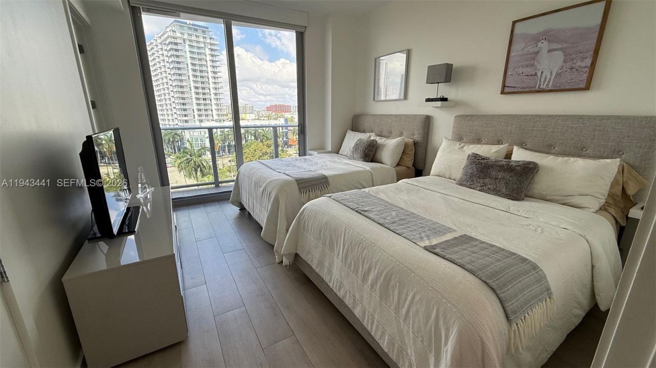 488 NE 18th St, Unit 700, Miami, FL 33132 Photo