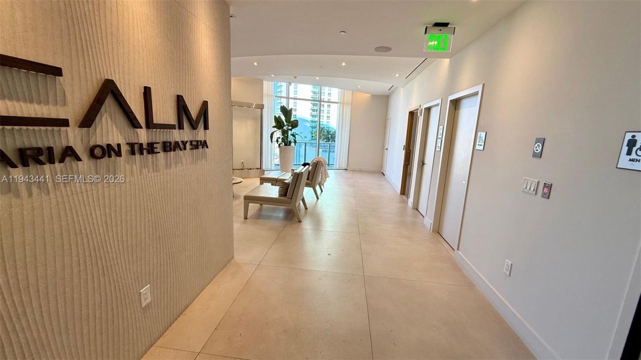 488 NE 18th St, Unit 700, Miami, FL 33132 Photo