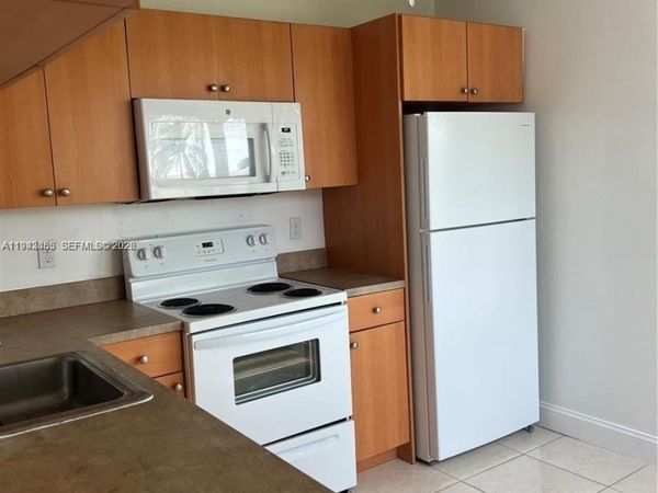 1017 Washington Cir, Unit 1017-I, Homestead, FL 33034