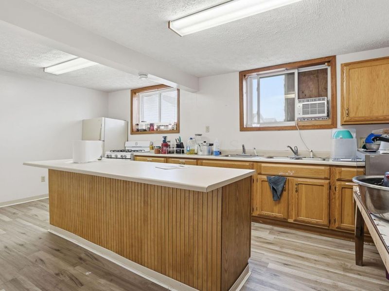 768 S Broad Street , Lancaster, OH 43130 Photo 32