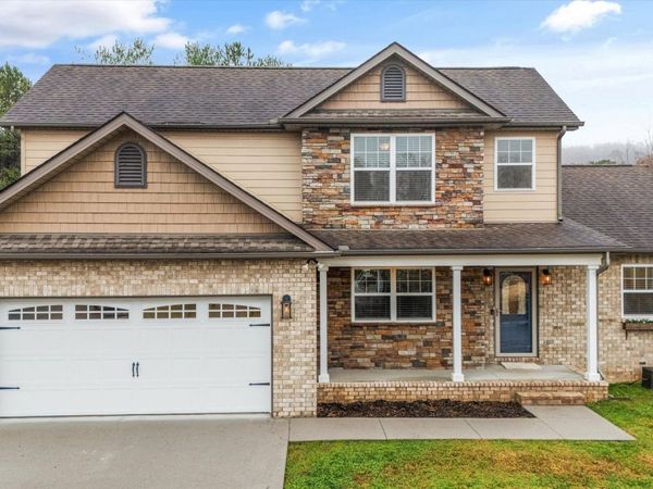 165 Crossroads Blvd, Oak Ridge, TN 37830