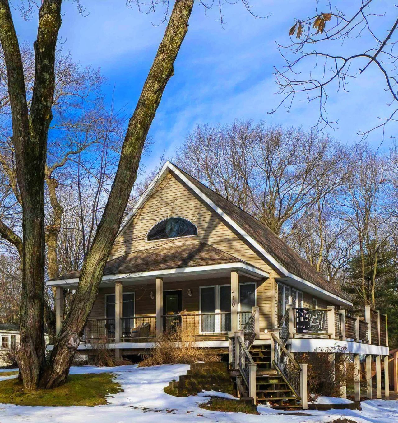 410 N Spencer Road, Mears, MI 49436 Main Photo