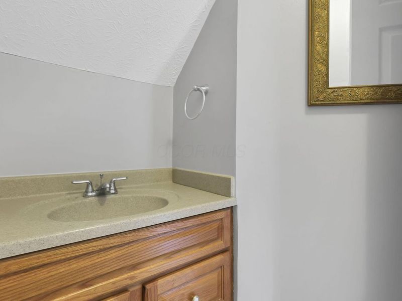 1642 Park Row Drive, Unit K, Columbus, OH 43235 Photo 24