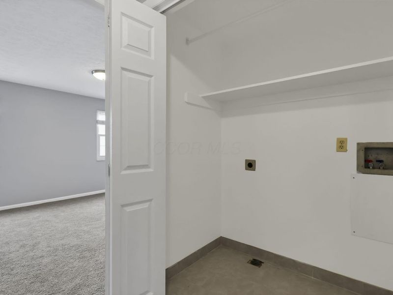 1642 Park Row Drive, Unit K, Columbus, OH 43235 Photo 32