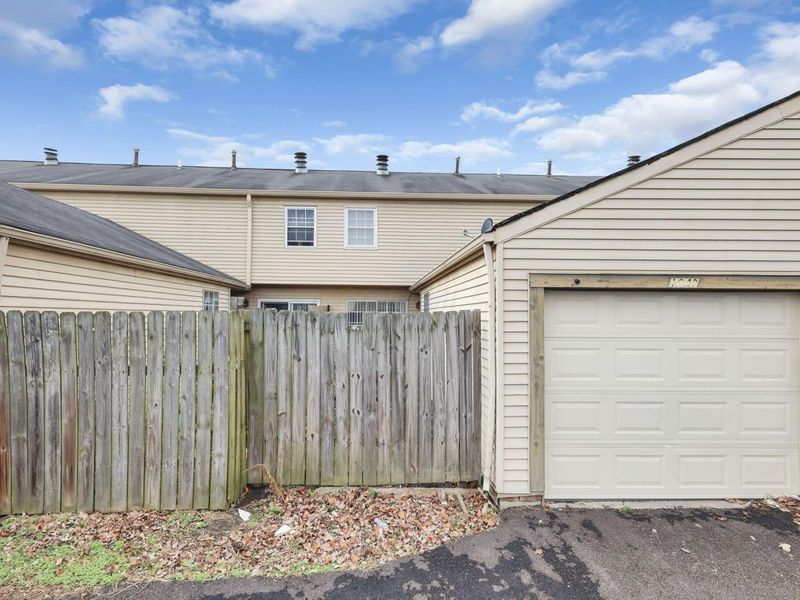 1642 Park Row Drive, Unit K, Columbus, OH 43235 Photo 45