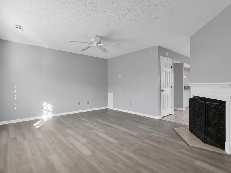 1642 Park Row Drive, Unit K, Columbus, OH 43235 Photo 7