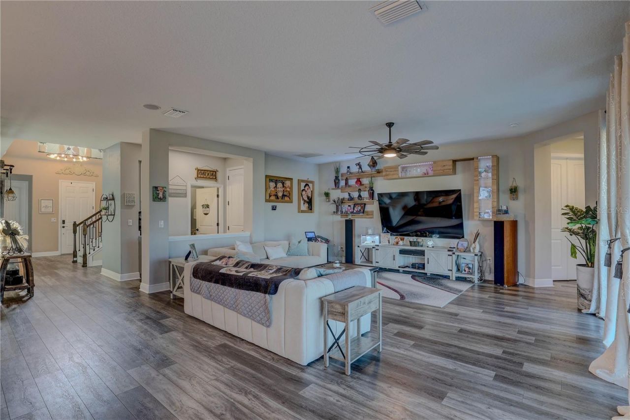 14536 Woodland Spur Drive, Lithia, FL 33547 Photo