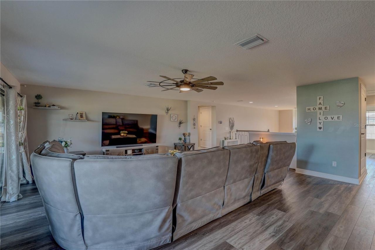 14536 Woodland Spur Drive, Lithia, FL 33547 Photo