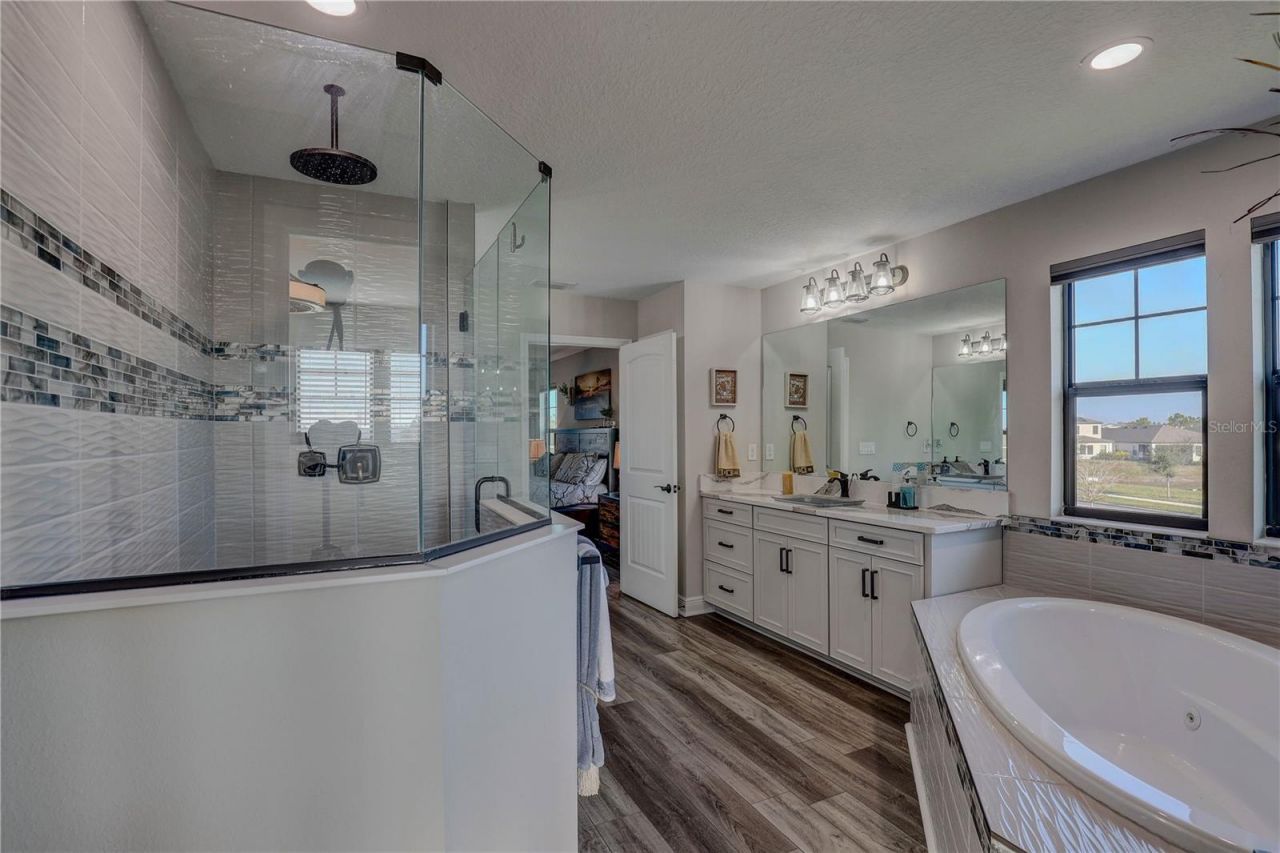 14536 Woodland Spur Drive, Lithia, FL 33547 Photo
