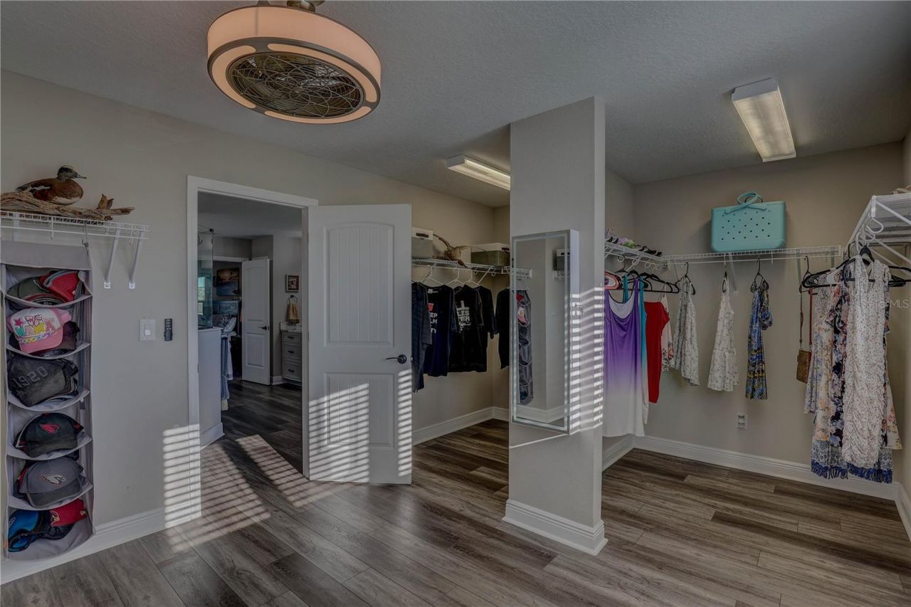 14536 Woodland Spur Drive, Lithia, FL 33547 Photo