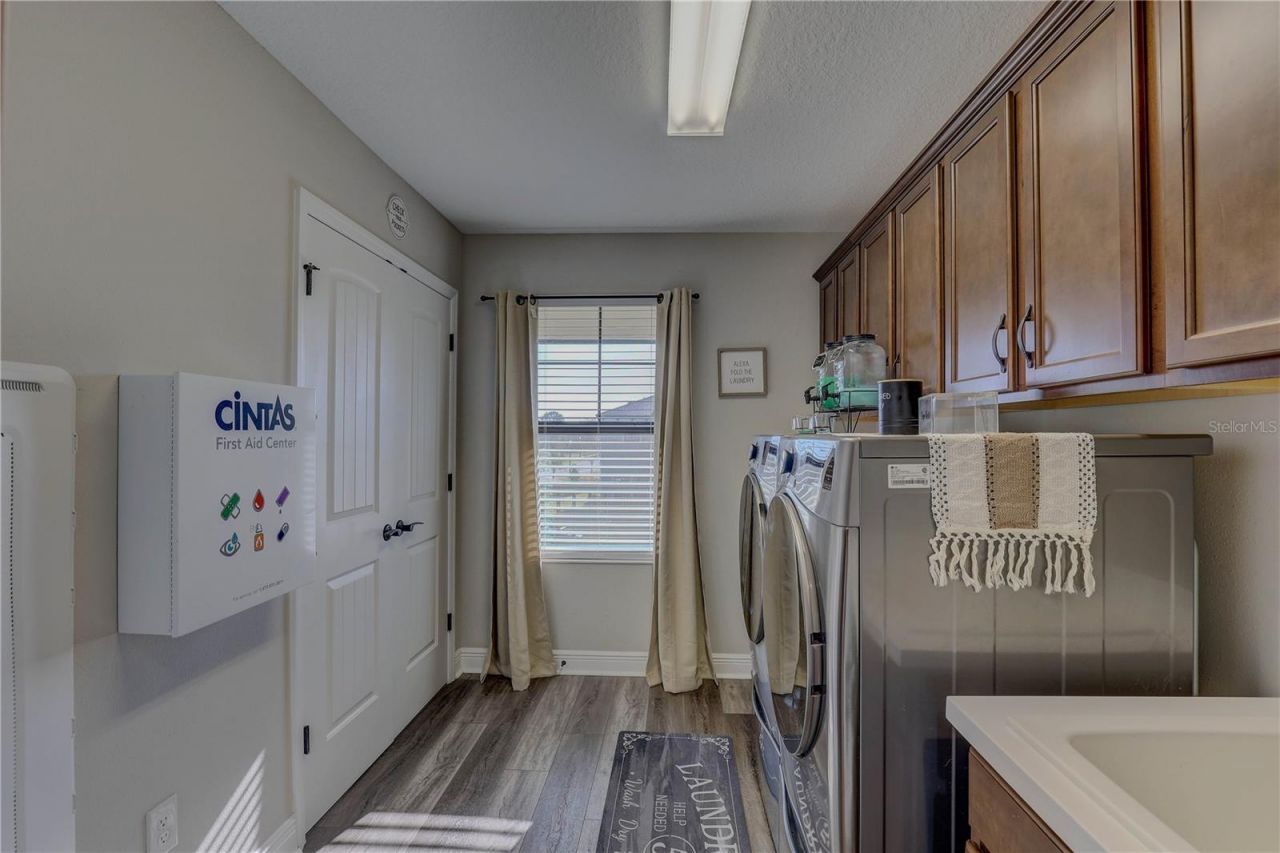 14536 Woodland Spur Drive, Lithia, FL 33547 Photo