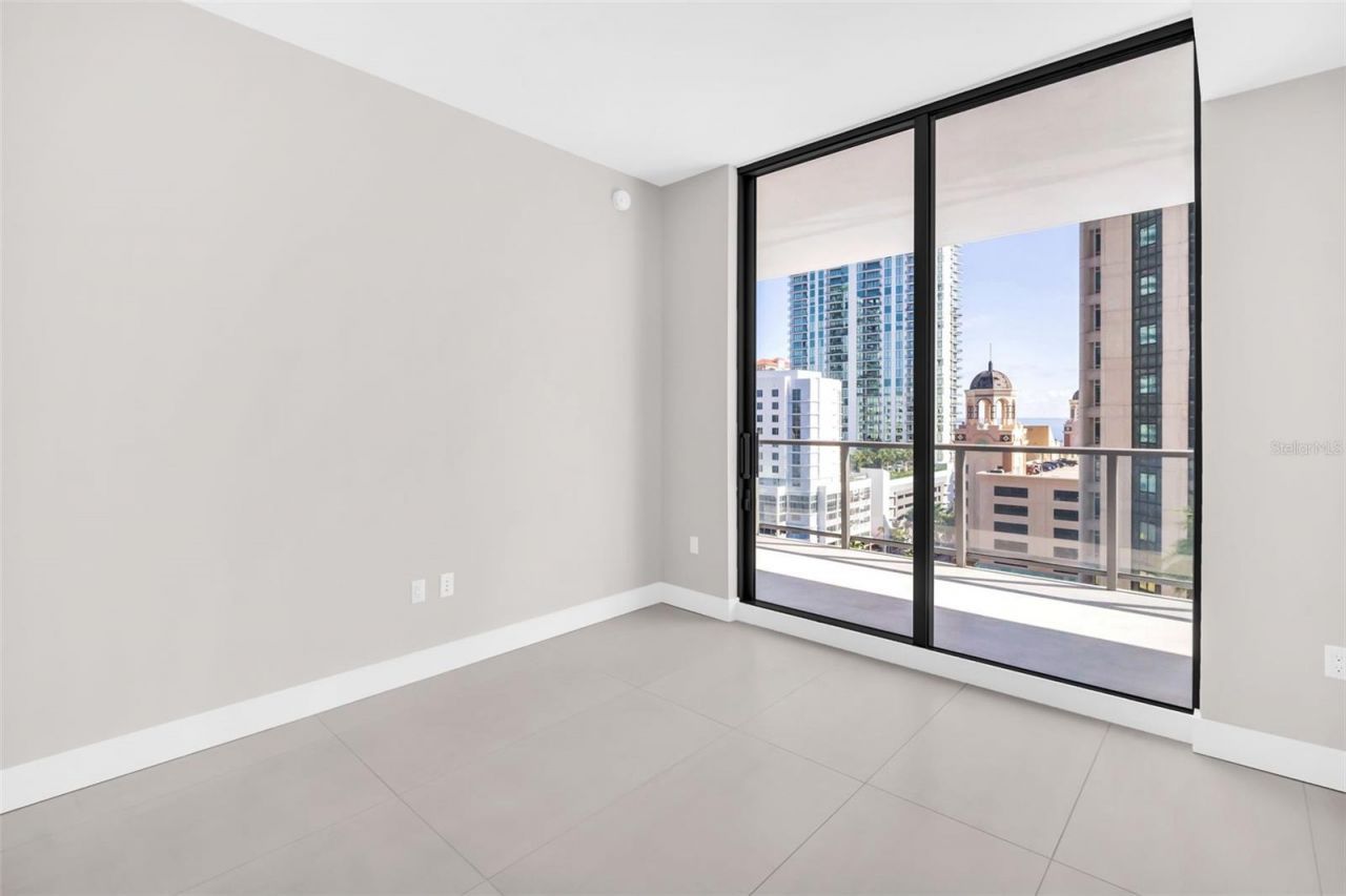 275 1st Avenue S, Unit 1104, Saint Petersburg, FL 33701 Photo