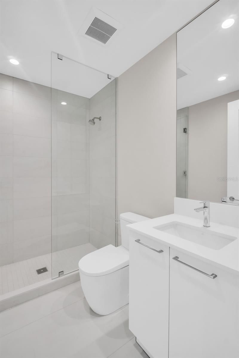 275 1st Avenue S, Unit 1104, Saint Petersburg, FL 33701 Photo