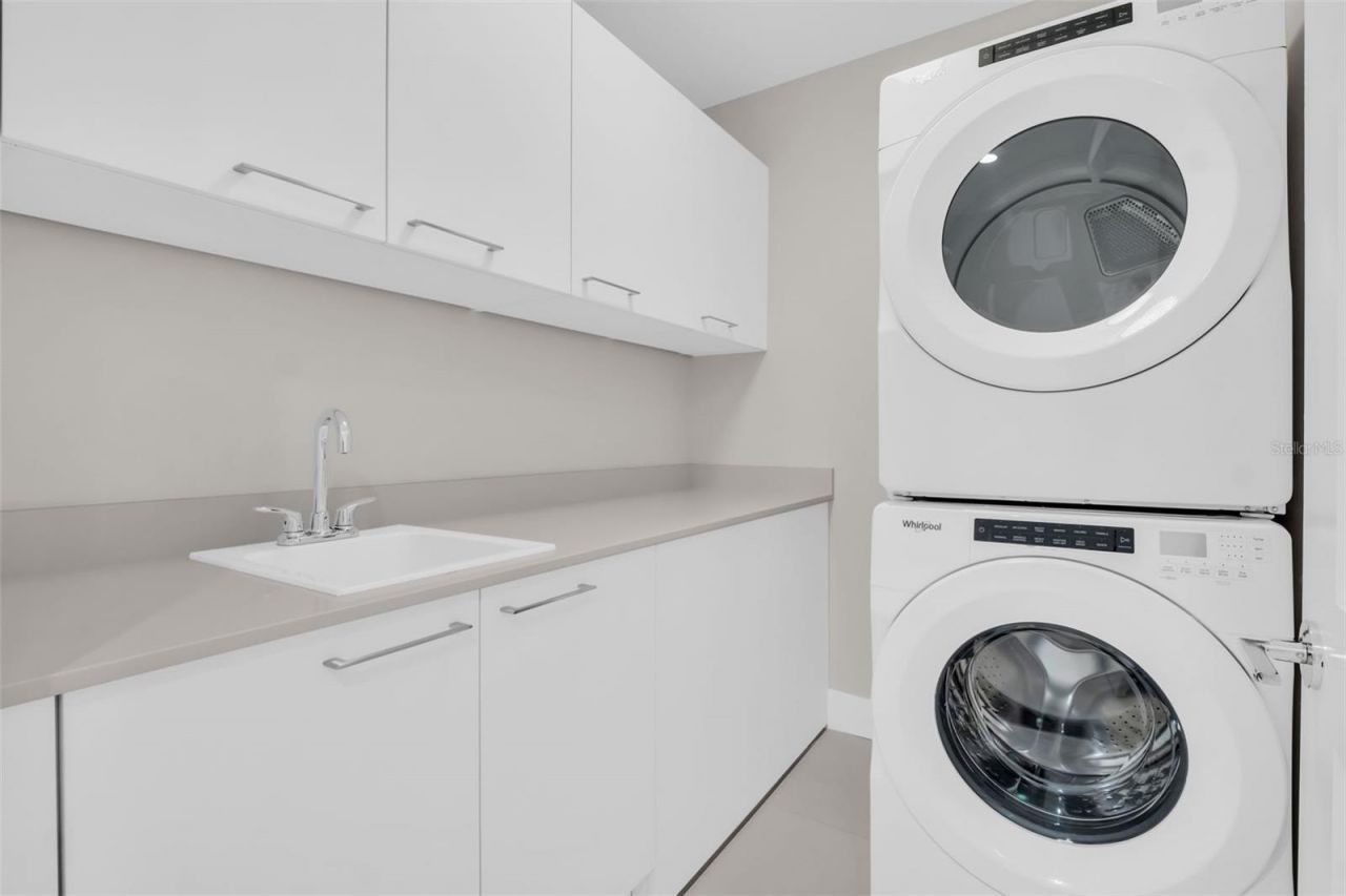 275 1st Avenue S, Unit 1104, Saint Petersburg, FL 33701 Photo