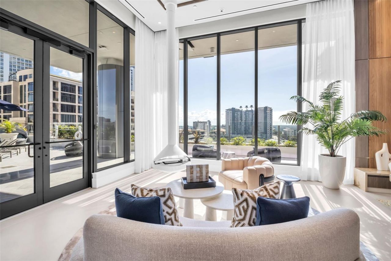 275 1st Avenue S, Unit 1104, Saint Petersburg, FL 33701 Photo