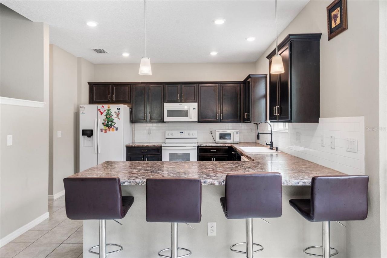 7710 Sunshine Bridge Ave, Gibsonton, FL 33534 Photo