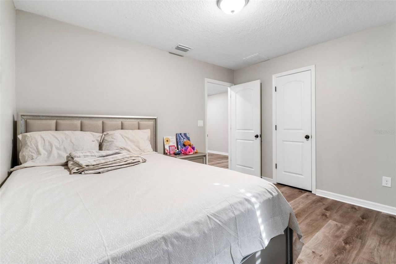 7710 Sunshine Bridge Ave, Gibsonton, FL 33534 Photo