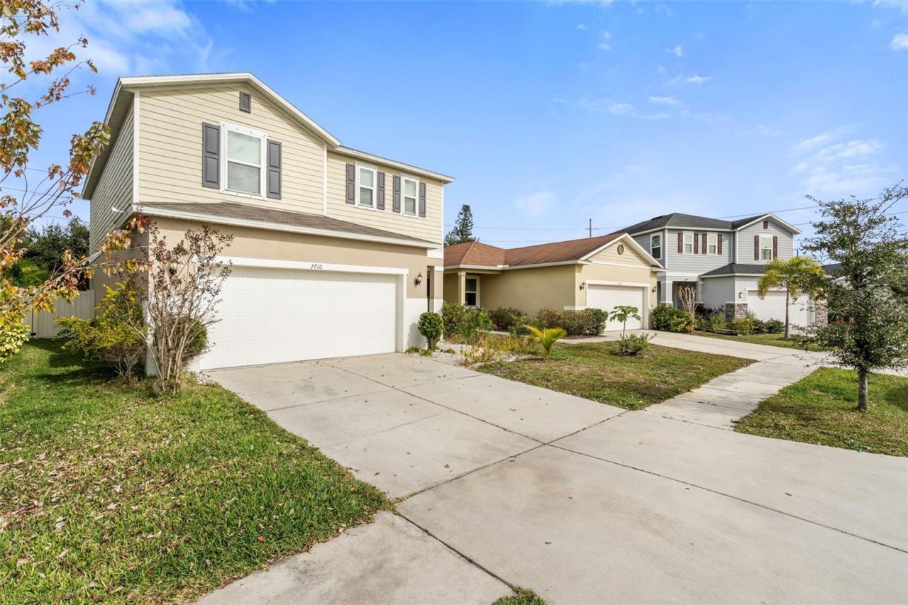 7710 Sunshine Bridge Ave, Gibsonton, FL 33534 Photo