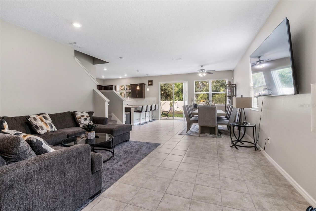 7710 Sunshine Bridge Ave, Gibsonton, FL 33534 Photo