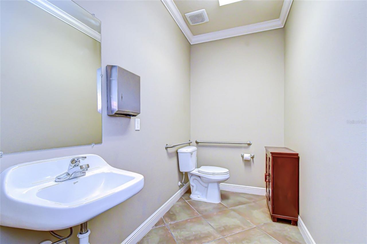 6928 W Linebaugh Avenue, Tampa, FL 33625 Photo