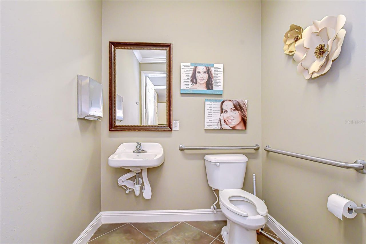 6928 W Linebaugh Avenue, Tampa, FL 33625 Photo