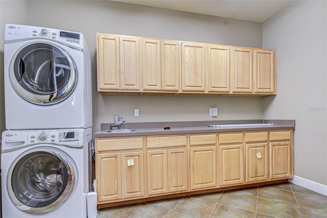 6928 W Linebaugh Avenue, Tampa, FL 33625 Photo