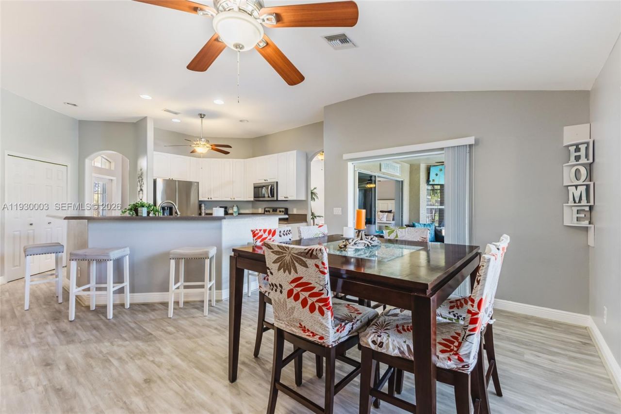 201 SW 35th Street, Cape Coral, FL 33914 Photo