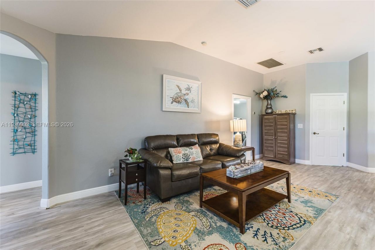 201 SW 35th Street, Cape Coral, FL 33914 Photo