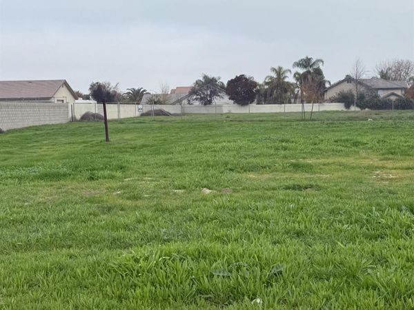 7418 Wible Road, Bakersfield, CA 93313