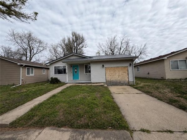 518 W 4th Street, Eureka, KS 67045