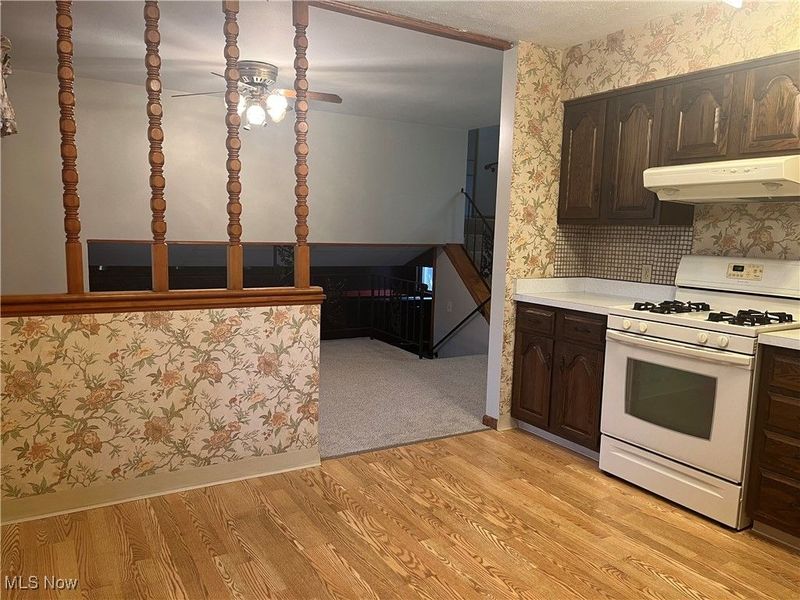 9152 Fosdick Road, Valley View, OH 44125 Photo 11