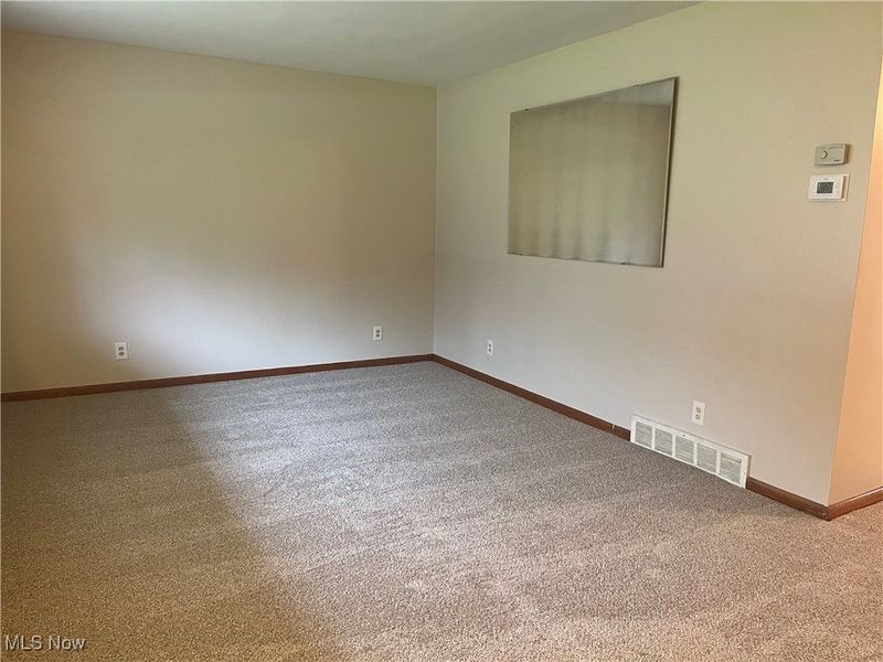 9152 Fosdick Road, Valley View, OH 44125 Photo 15