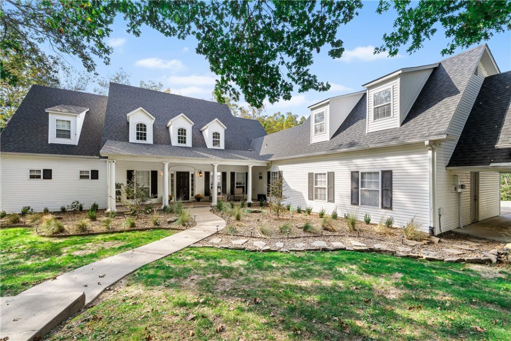 1463 N Hunter Drive, Fayetteville, AR 72701 Main Photo