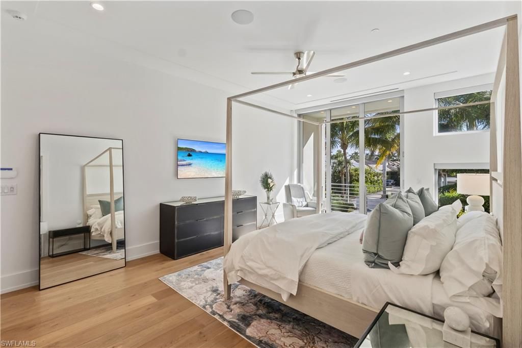 355 Banyan Blvd, Unit 2, Naples, FL 34102 Photo