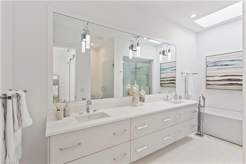 355 Banyan Blvd, Unit 2, Naples, FL 34102 Photo