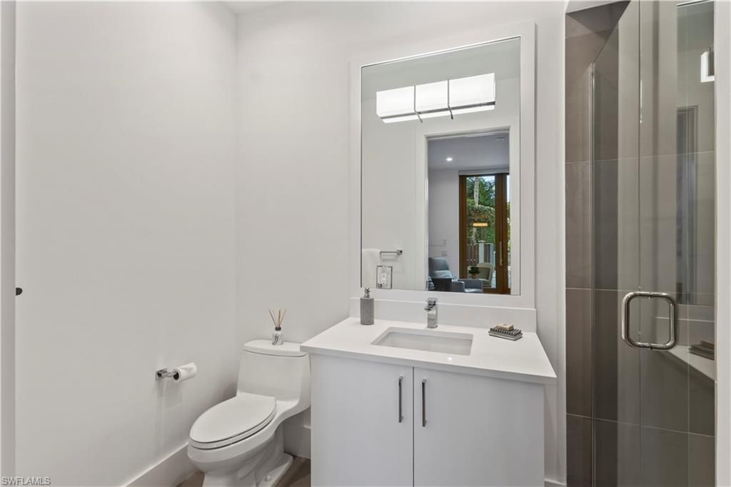 355 Banyan Blvd, Unit 2, Naples, FL 34102 Photo